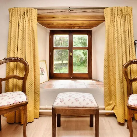 Holiday home Picturesque Holiday In Vielsalm By The Forest Petites Tailles